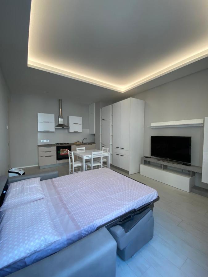 Ferienwohnung Casa Dante: Oneglia Centro-Marina-Spiagge Imperia Exterior foto