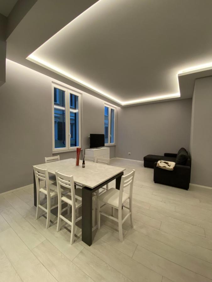 Ferienwohnung Casa Dante: Oneglia Centro-Marina-Spiagge Imperia Exterior foto