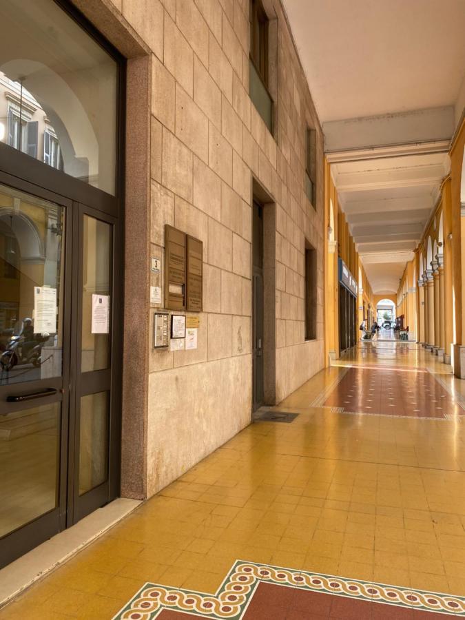 Ferienwohnung Casa Dante: Oneglia Centro-Marina-Spiagge Imperia Exterior foto